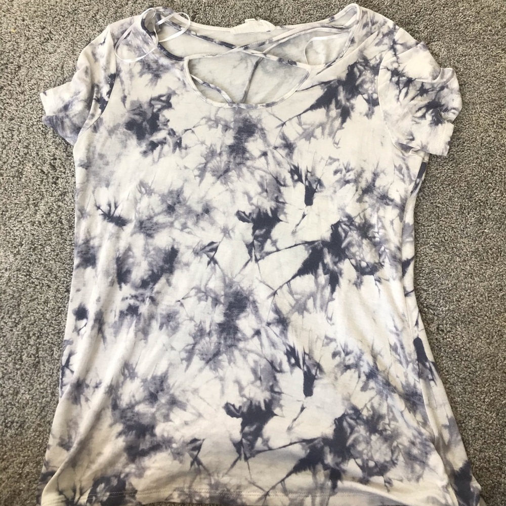 Cloud chaser marble shirt with cross neck designs